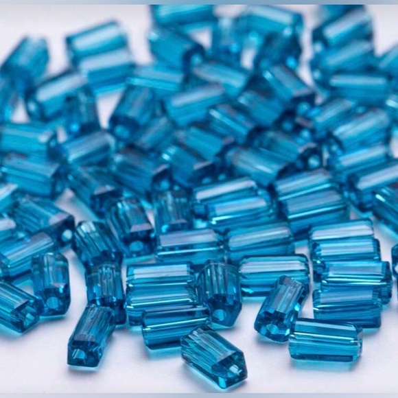 98, 2x4mm Vibrant Faceted Glass Rectangle Spacer Beads | Red | New - Picture 10 of 10